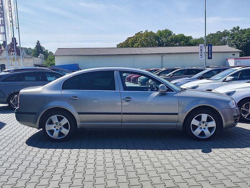 Škoda Superb 2.0 TDI/103kW Comfort - fotka 4 z 24