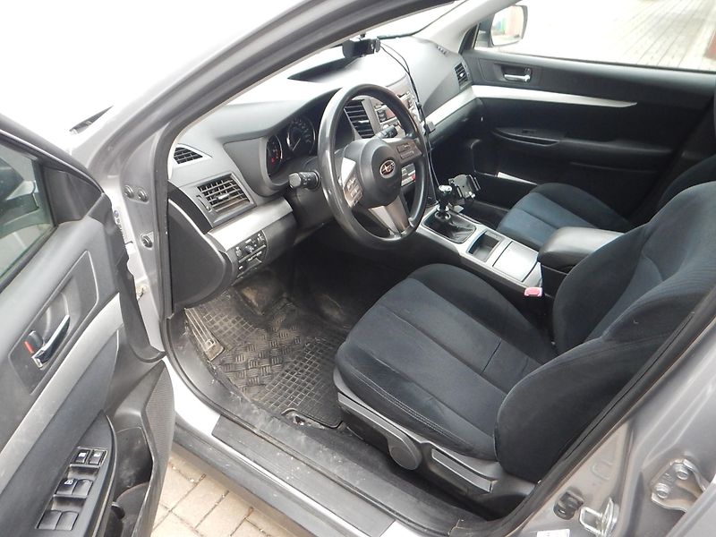 Subaru Outback 2.0 D, DIGIKLIMA, ČR - fotka 9 z 28