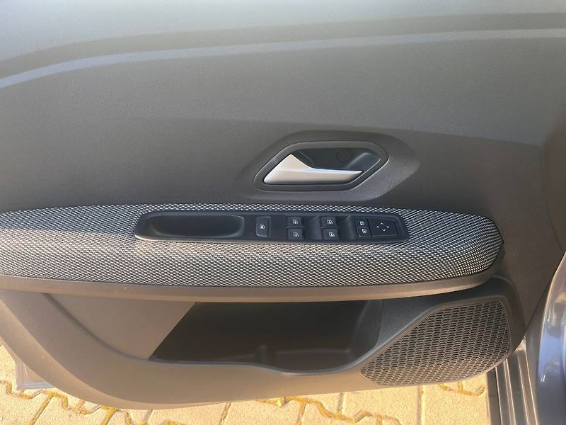 Dacia Sandero (2025) 1.0 TCe 67 kW Stepway - fotka 18 z 20