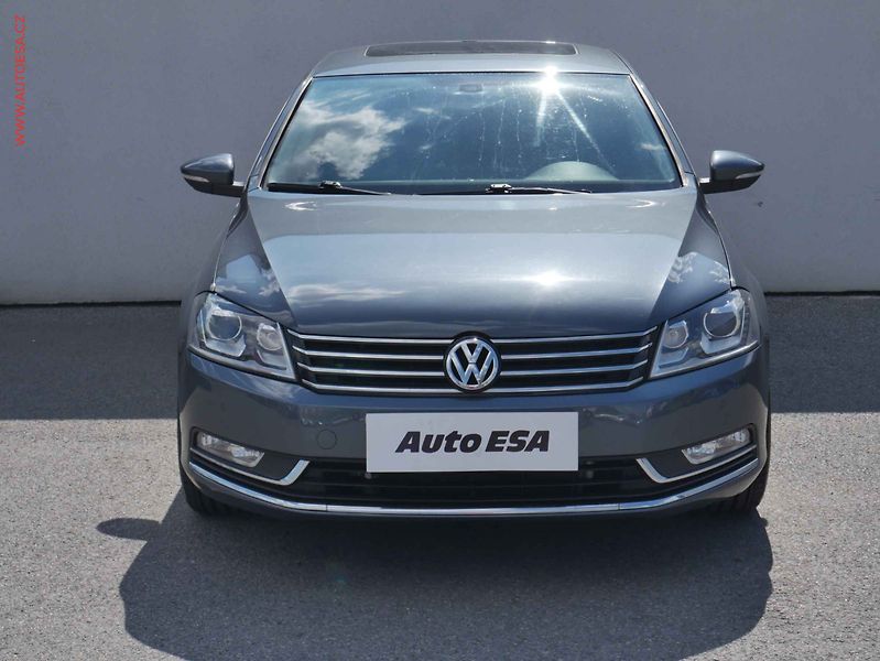 Volkswagen Passat (2011) 1.4TSi, Bixenon - fotka 2 z 16