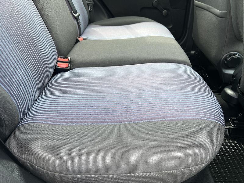 Ford Fusion 1.4i 16v ZÁMEK Ř.P. PŮVOD ČR - fotka 23 z 35