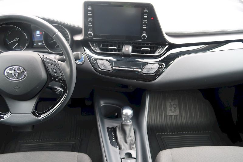 Toyota C-HR (2023) Comfort Business 1,8  Hybrid e - fotka 12 z 31