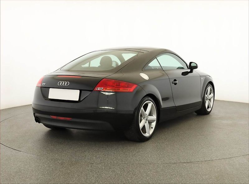 Audi TT (2009) 1.8 TFSI - fotka 5 z 16