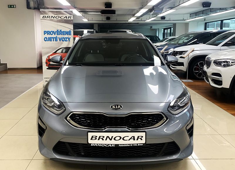 Kia Ceed 1,4 T-GDi Exclusive DCT, ČR - fotka 2 z 25