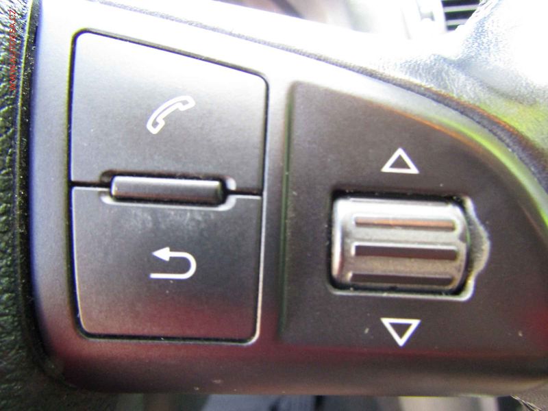Škoda Octavia (2013) 2.0 TDi, AC, park.čidla - fotka 14 z 19