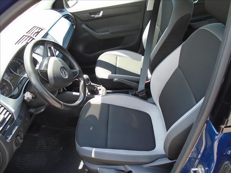 Škoda Fabia 1,0 - fotka 10 z 25