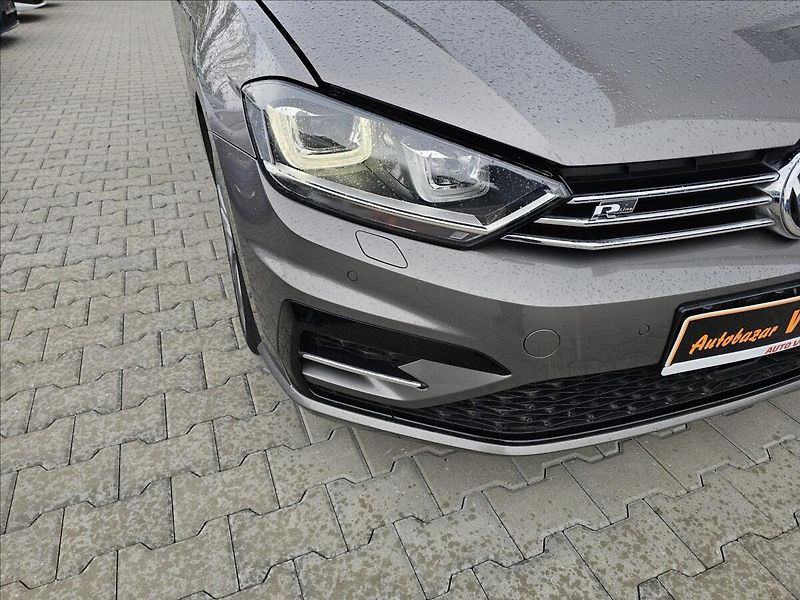 Volkswagen Golf Sportsvan 1,4TSi 110KW R-Line NAVI - fotka 43 z 47