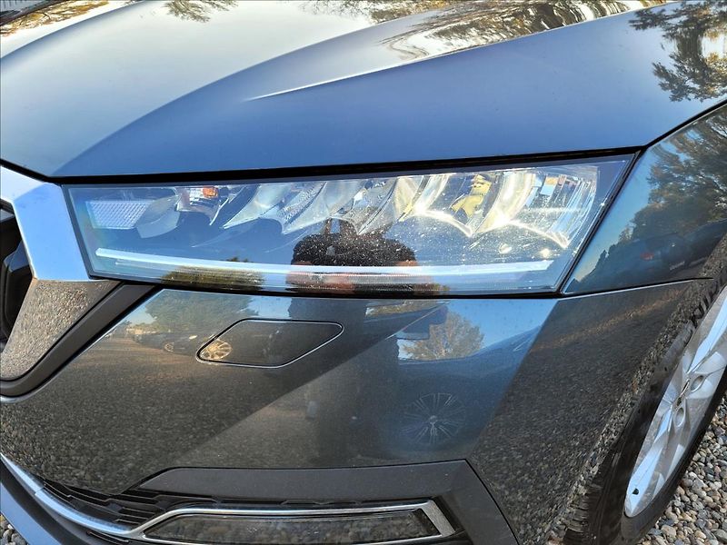 Škoda Octavia 1,0 TSI,CLEVER,LED,VÝHŘEV,NAVI - fotka 47 z 50