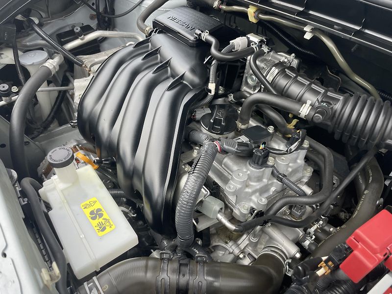 Nissan Juke 1.6i 115PS AUTOMAT 98000KM TOP - fotka 82 z 180