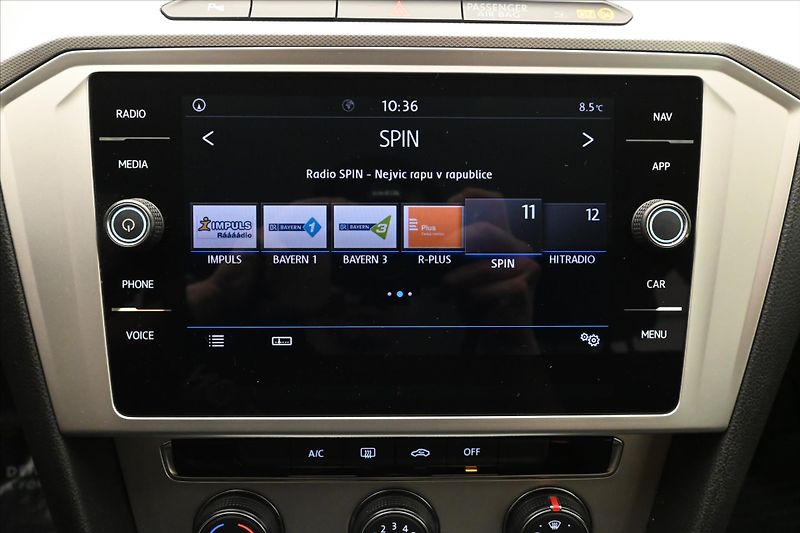 Volkswagen Passat 2,0 TDI 110 kW COMFORTLINE Zár - fotka 19 z 28