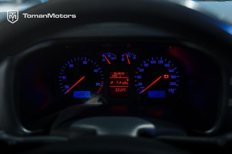 Volkswagen Multivan (2002) - fotka 10 z 23