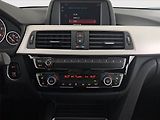 BMW Řada 3 (2018) 318 d, Serv.kniha, Tempomat - náhled 12