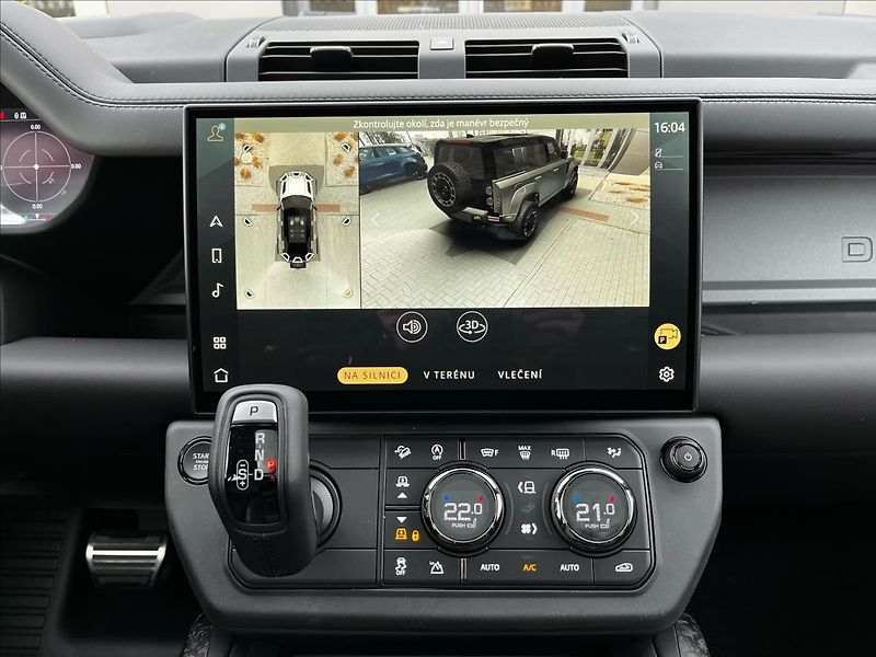 Land Rover Defender (2026) 4,4 110 OCTA P635 V8 AWD - fotka 17 z 24