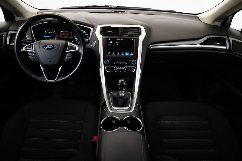 Ford Mondeo - fotka 5 z 26