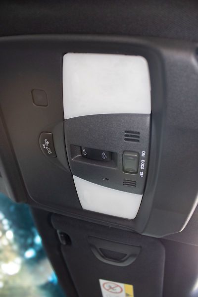 Infiniti QX70 Verze S, servisované, DVB-T - fotka 44 z 53