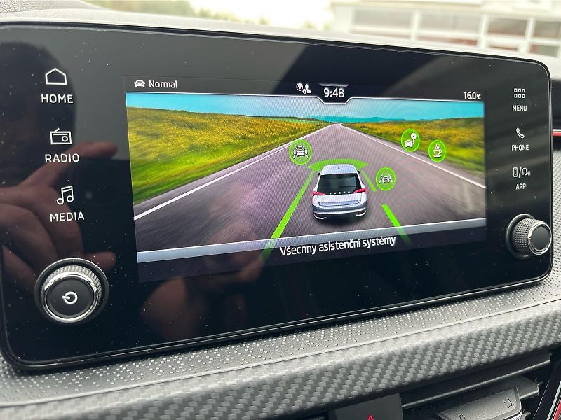 Škoda Scala 1,0 TSI 85 kW MONTE CARLO DSG - fotka 17 z 30