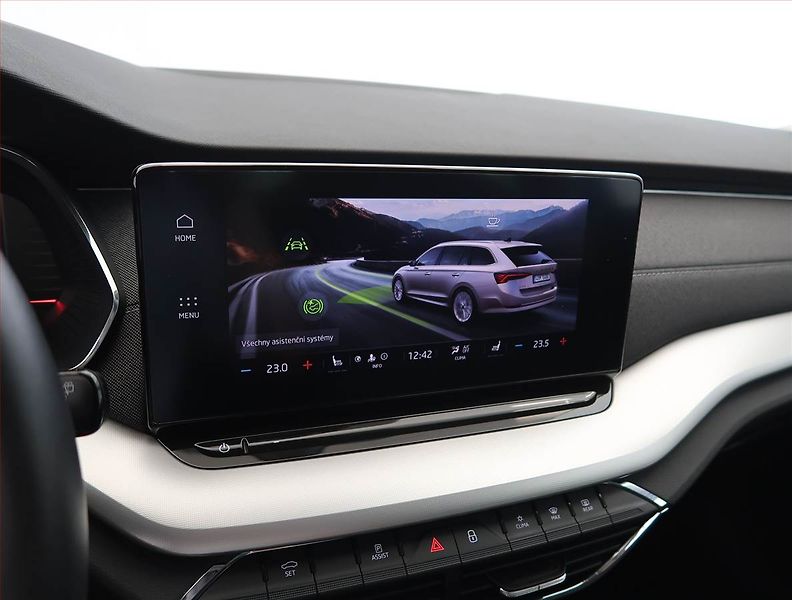 Škoda Octavia (2022) Style 2.0 TSI - fotka 17 z 24