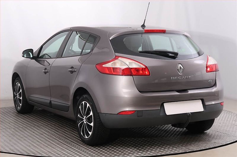 Renault Mégane (2014) 1.5 dCi, Serv.kniha, Tažné - fotka 4 z 17