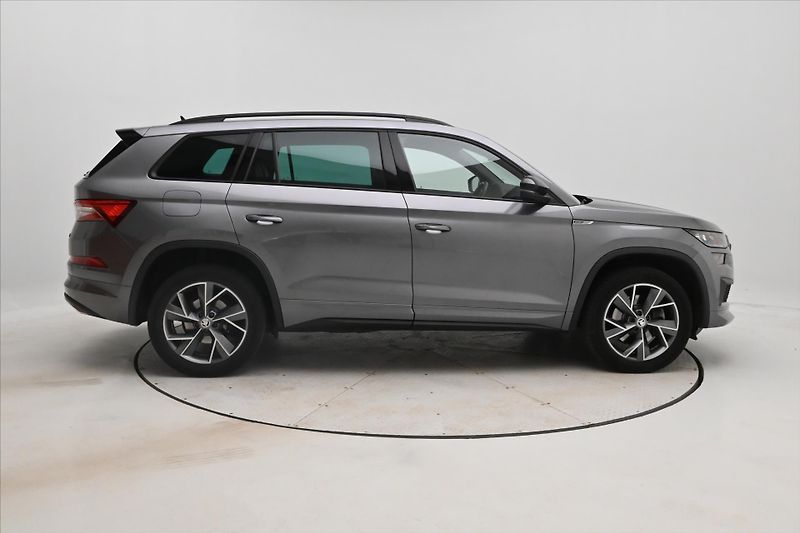 Škoda Kodiaq 2,0 TDI 147kW DSG 4x4 Sportlin - fotka 4 z 32