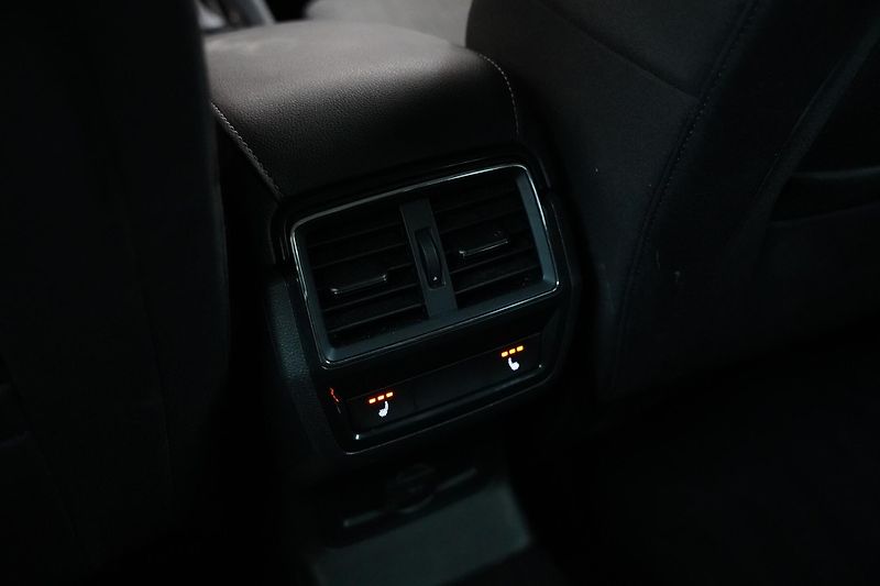 Škoda Karoq - fotka 25 z 27