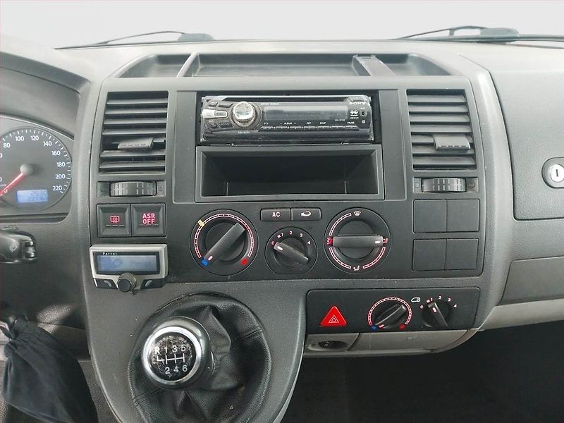Volkswagen Transporter (2009) 2.5 TDI, Bus, 6Míst, ČR - fotka 11 z 12