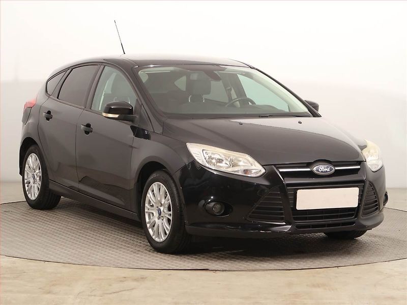 Ford Focus (2012) 1.6 i, Vyhř. sedaček - fotografie inzerátu