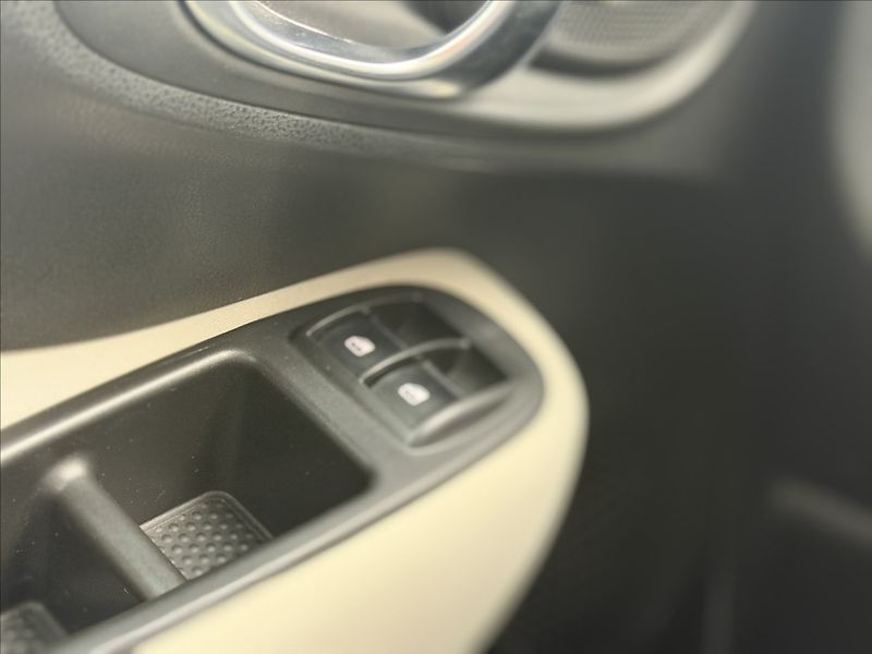 Fiat 500L i 77kW KLIMA - fotka 15 z 28