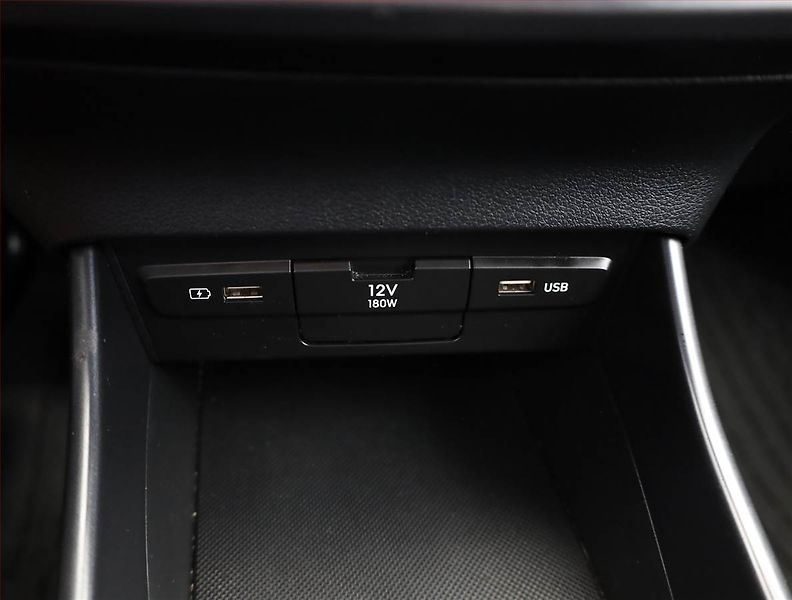 Hyundai Bayon (2021) 1.2 i, Serv.kniha, Tempomat - fotka 12 z 16
