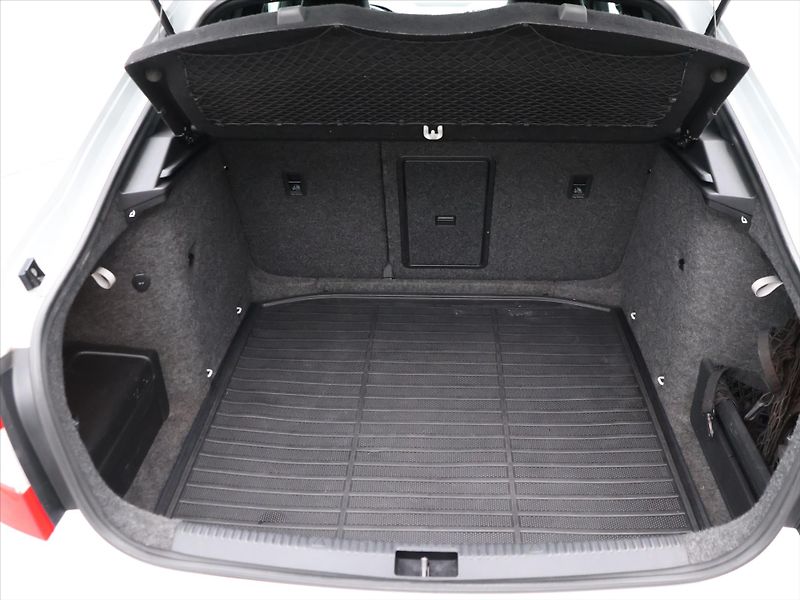 Škoda Octavia 2,0 TDI RS 135kW DSG CZ - fotka 10 z 29