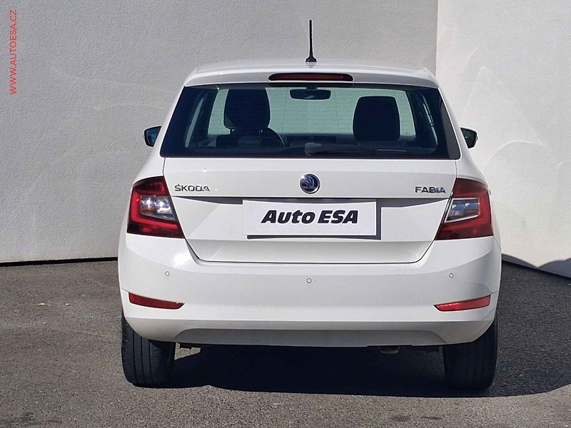 Škoda Fabia (2019) 1.0TSi, 2.maj,ČR, AC, temp - fotka 5 z 18