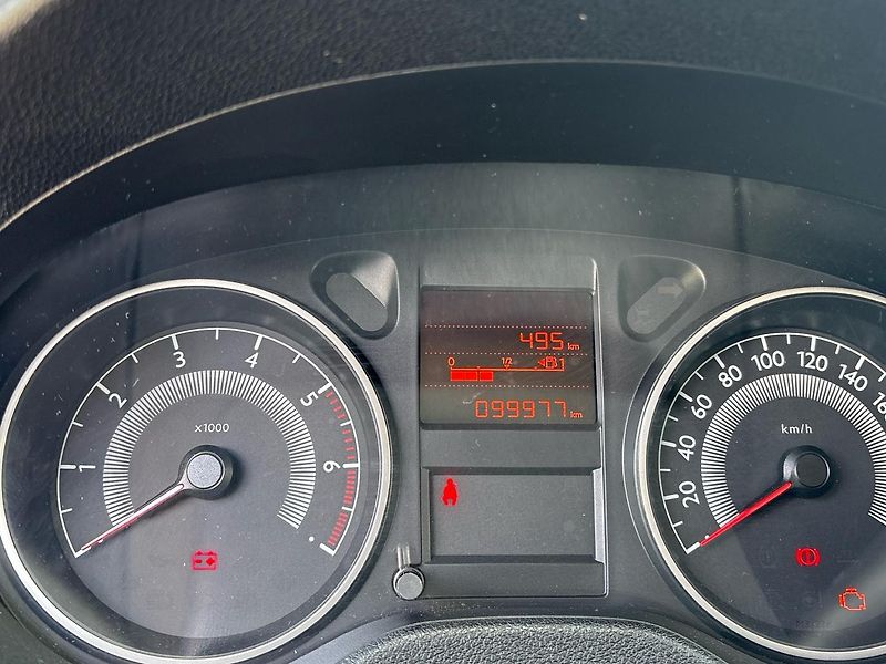 Peugeot 301 (2013) 1.6 85kW Allure tažné - fotka 11 z 21