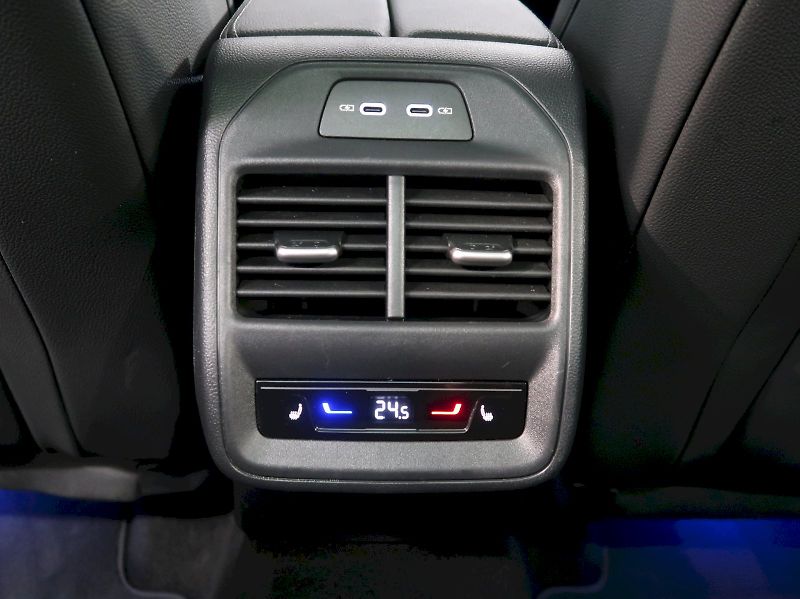 Škoda Superb (2026) SPORTLINE 2.0TDI 142KW 4x4 DSG - fotka 45 z 48
