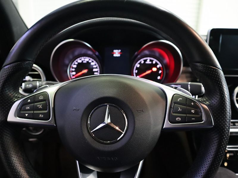 Mercedes-Benz Třídy C C 400 kombi 4MATIC AMG 245 kW - fotka 9 z 19