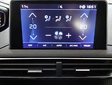 Peugeot 5008 (2020) Active Pack PureTech 130 - náhled 16