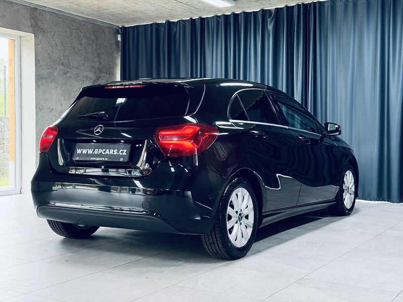 Mercedes-Benz Třídy A (2016) 180D*KAMERA*KEYLESS - fotka 7 z 39