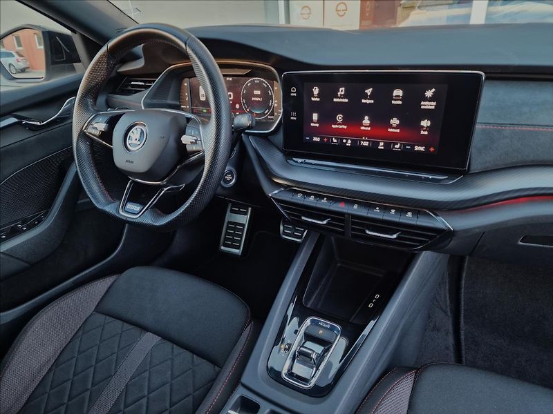 Škoda Octavia 2.0 TDI 147kW DSG 4x4 RS,1Maj - fotka 39 z 50
