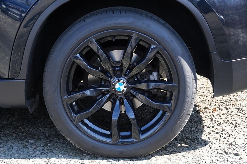 BMW X6 30d, Webasto, LED, HUD, Tažné - fotka 5 z 37