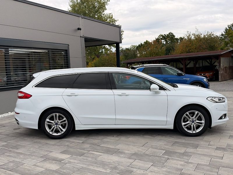Ford Mondeo (2018) Titanium 2.0TDCi 132kW Automat - fotka 4 z 33