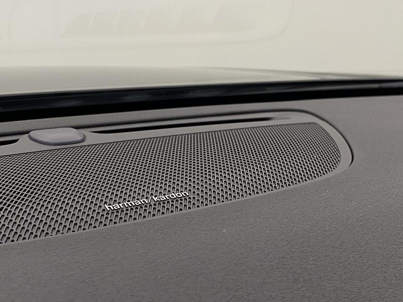 Volvo V90 CC D5 AWD MOMENTUM POLESTAR  - fotka 30 z 46