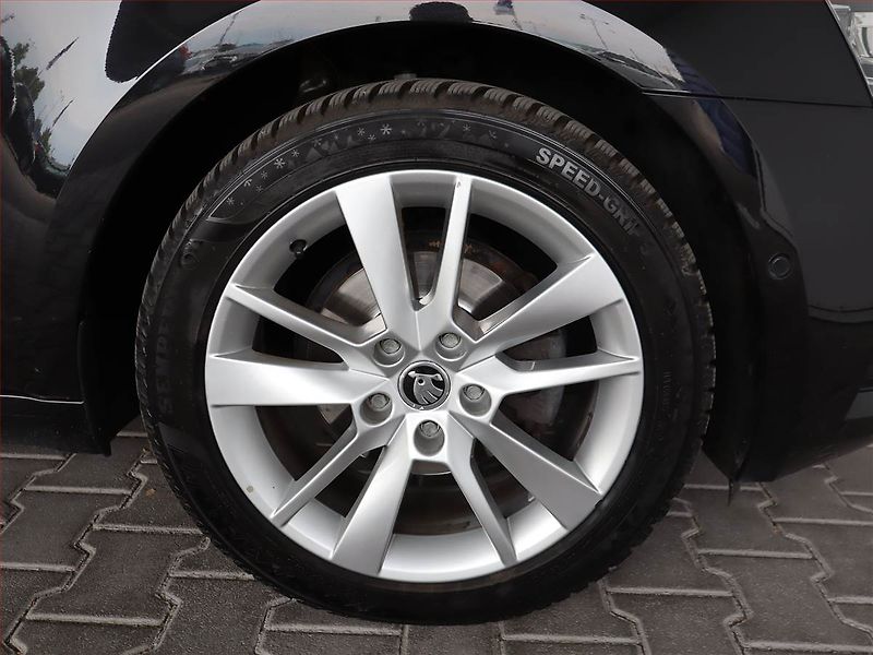 Škoda Octavia (2019) 1.6 TDI, Automat, Navi - fotka 15 z 21