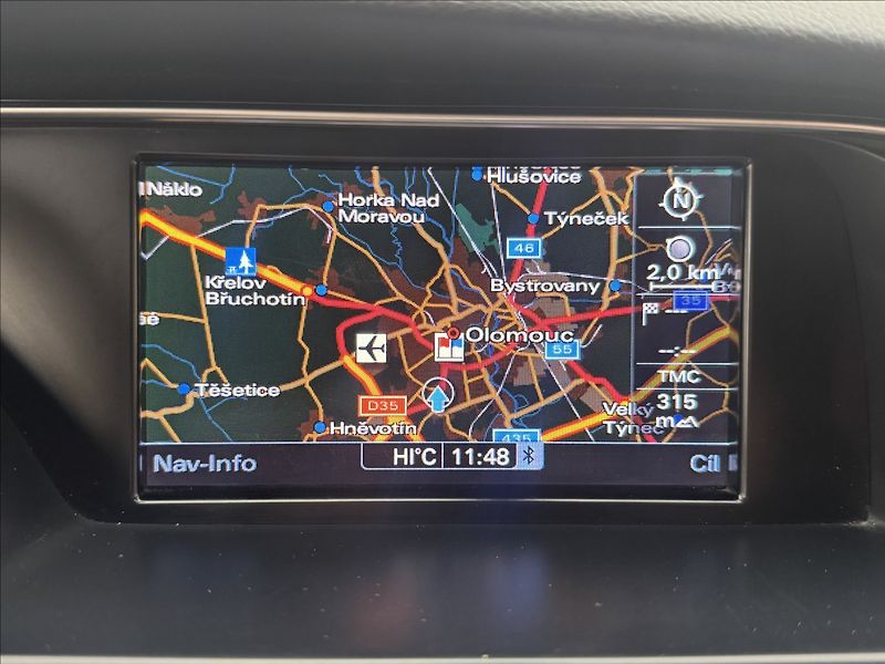 Audi A5 2,0 140kW S-LINE 4X4 VÝHŘEV TZ - fotka 23 z 50