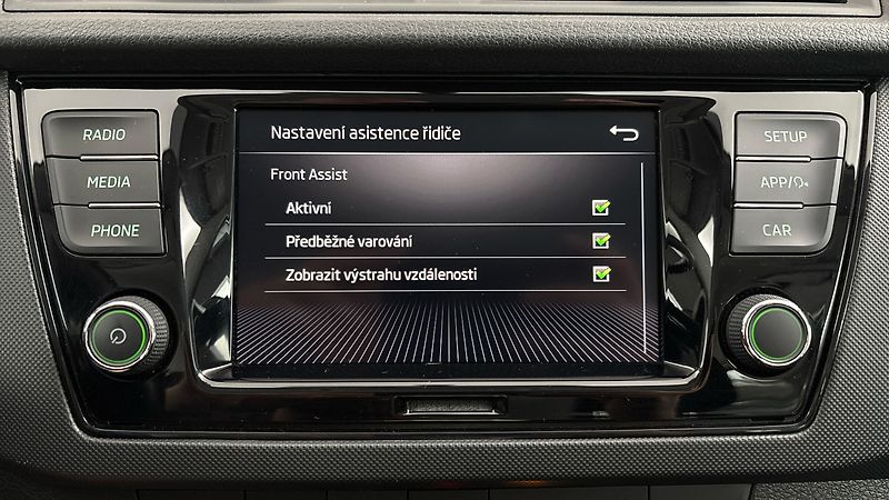 Škoda Fabia 1.0 TSI Ambition Combi - fotka 24 z 24