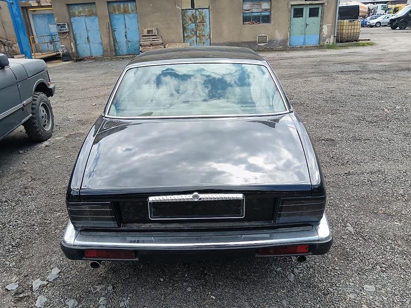 Jaguar XJ6 (1989) 3.6 AUTOMAT - fotka 3 z 16
