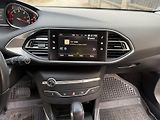Peugeot 308 (2018) - náhled 8