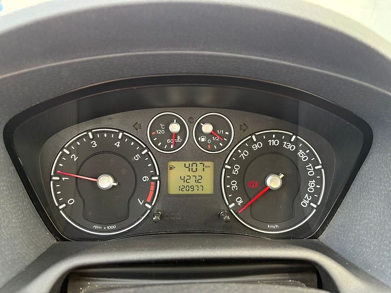 Ford Fusion 1.4, 59kW, Klima - fotka 9 z 13
