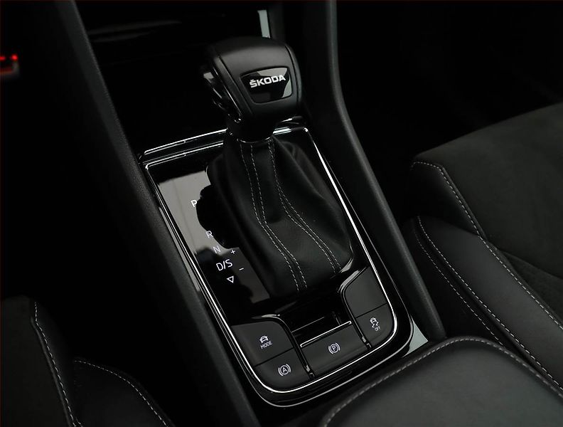 Škoda Kodiaq (2022) Sportline 1.5 TSI, digi klima - fotka 11 z 19