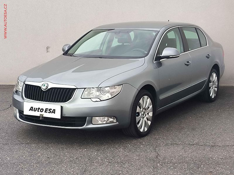 Škoda Superb (2010) 2.0TDI 4x4, ČR, Xenon, autoAC - fotka 3 z 20