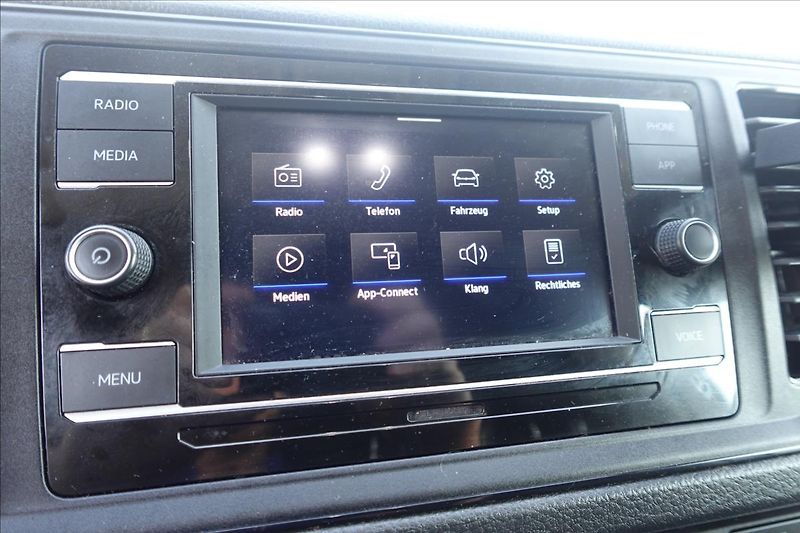 Volkswagen Crafter 2,0 TDi  L2H2 KLIMA SERVISKA - fotka 32 z 38