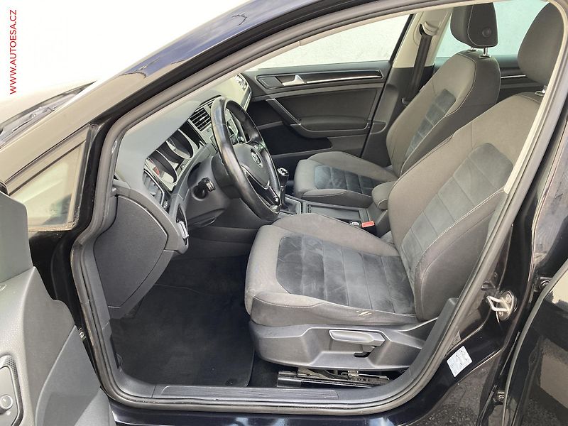 Volkswagen Golf (2013) 1.4 TSi, Highline, bixen - fotka 9 z 16