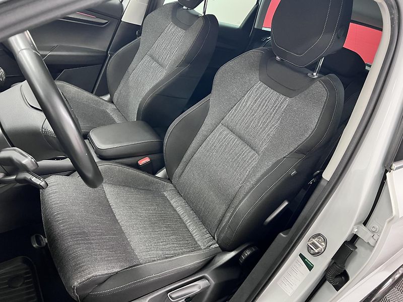 Škoda Karoq 2.0 TDI 110 KW 4x4 DSG - fotka 14 z 36